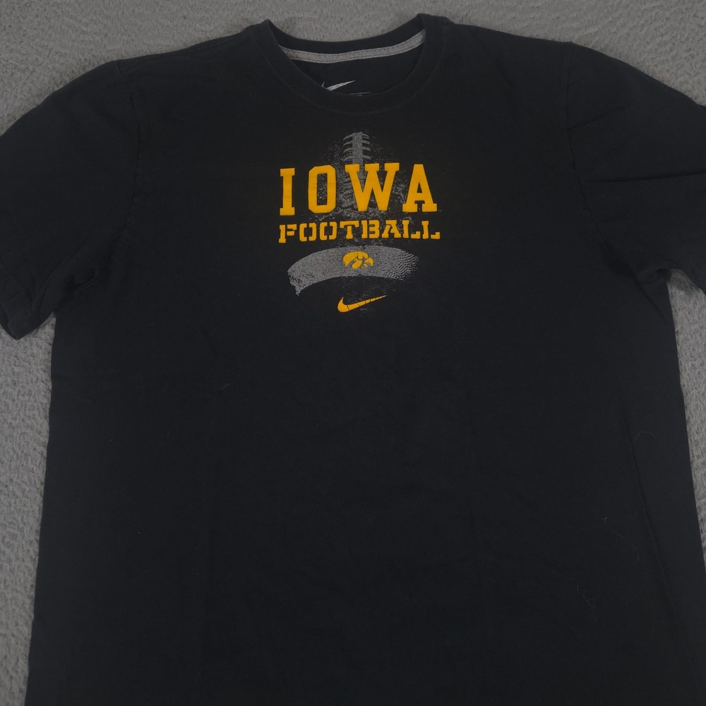 Nike Shirt Mens XL Black Iowa Football Graphic Cotton Short Sleeve Tee NCAA Gym